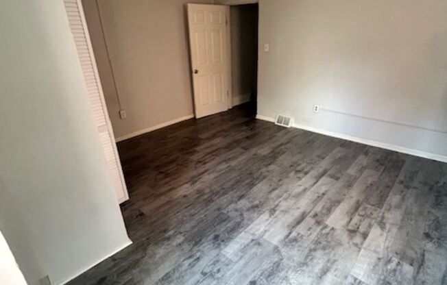 Pittsburgh - 3 Bed 2 Bath - Just Renovated