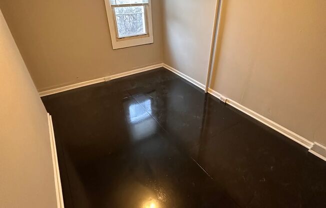 Recently Remodeled 2bd Home In East York!