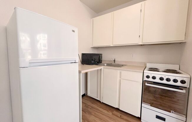 1 bed, 1 bath, 320 sqft, $1,325, Unit 1428-104