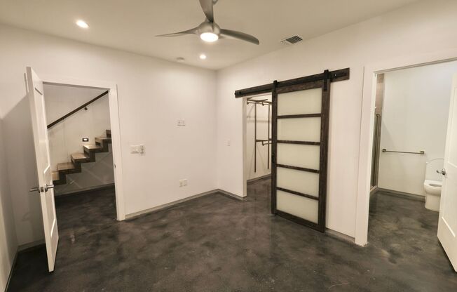 902 Montana St Unit 101