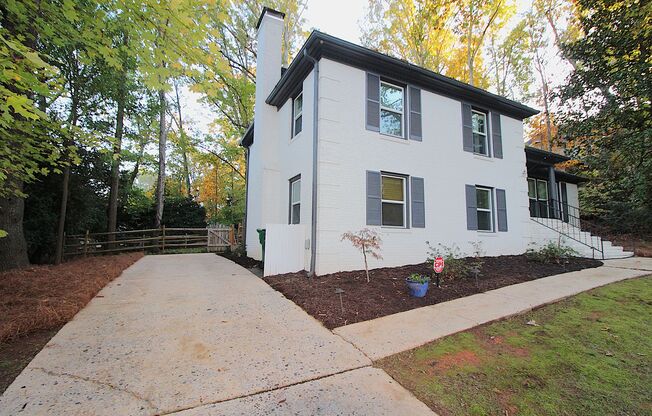 (Coming Soon) Charming Modern Farmhouse in the Heart of Beverly Woods