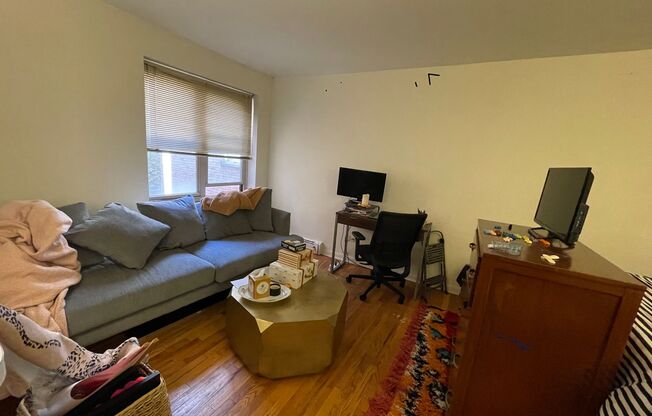 Studio, 1 bath, 390 sqft, $1,400, Unit 521-308