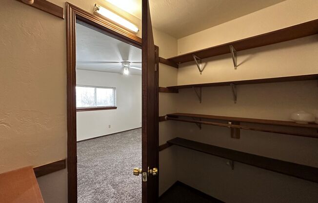 2 beds, 1 bath, 768 sqft, $825, Unit 1