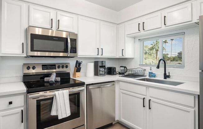 Fringe Mountain View