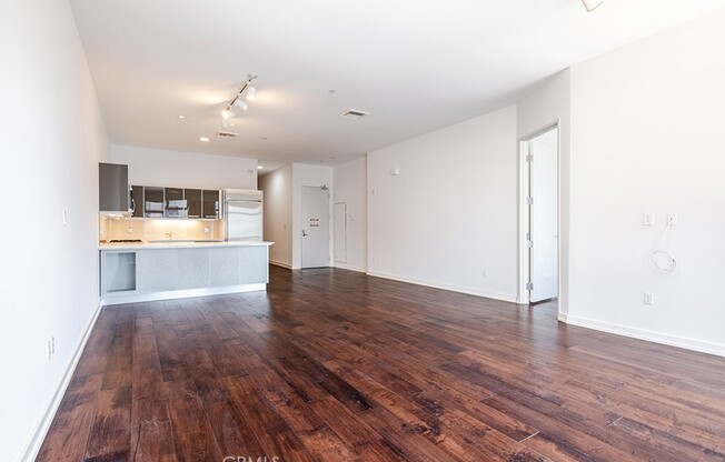 2 beds, 2 baths, 1,320 sqft, $3,850, Unit 1603