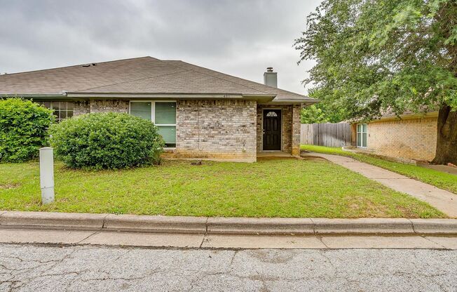 Spacious 3 Bedroom 2 Bath Half of Duplex Available- 76017