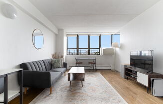 300 W 110 ST