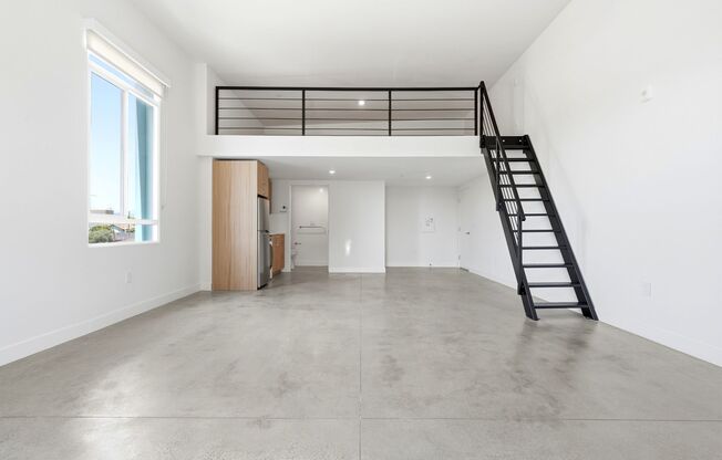 1 bed, 1 bath, 707 sqft, $1,949, Unit 201-D