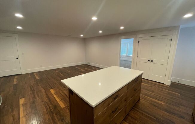 Spacious 1-Bedroom Apartment – North Salt Lake