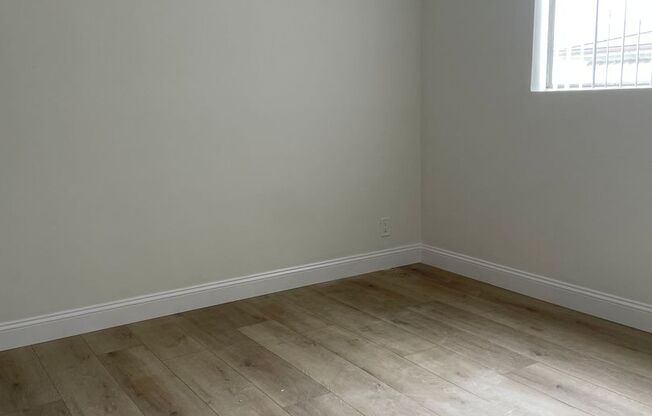 1 bed, 1 bath, 750 sqft, $1,845, Unit 32