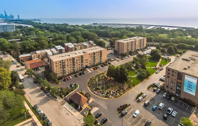 2 beds, 2 baths, 1,039 sqft, $2,375, Unit 637-704