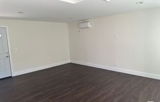 Studio, 1 bath, 395 sqft, $2,200