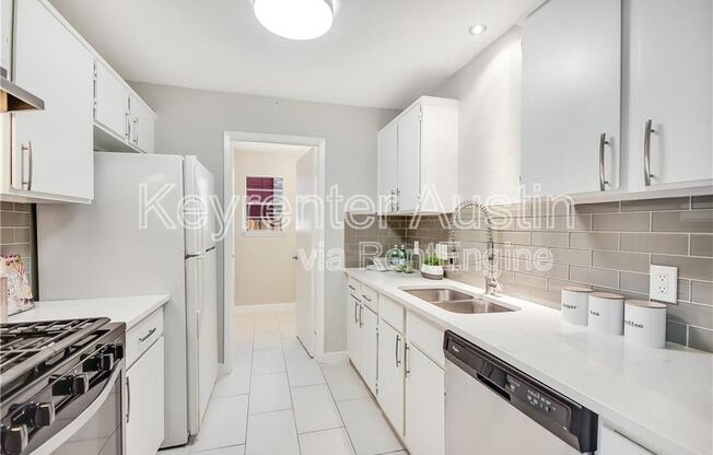 11007 JORDAN LN