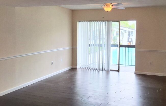 Stunning all remodeled 2/1.5 condo with Amazing Pool View close to Downtown Orlando.