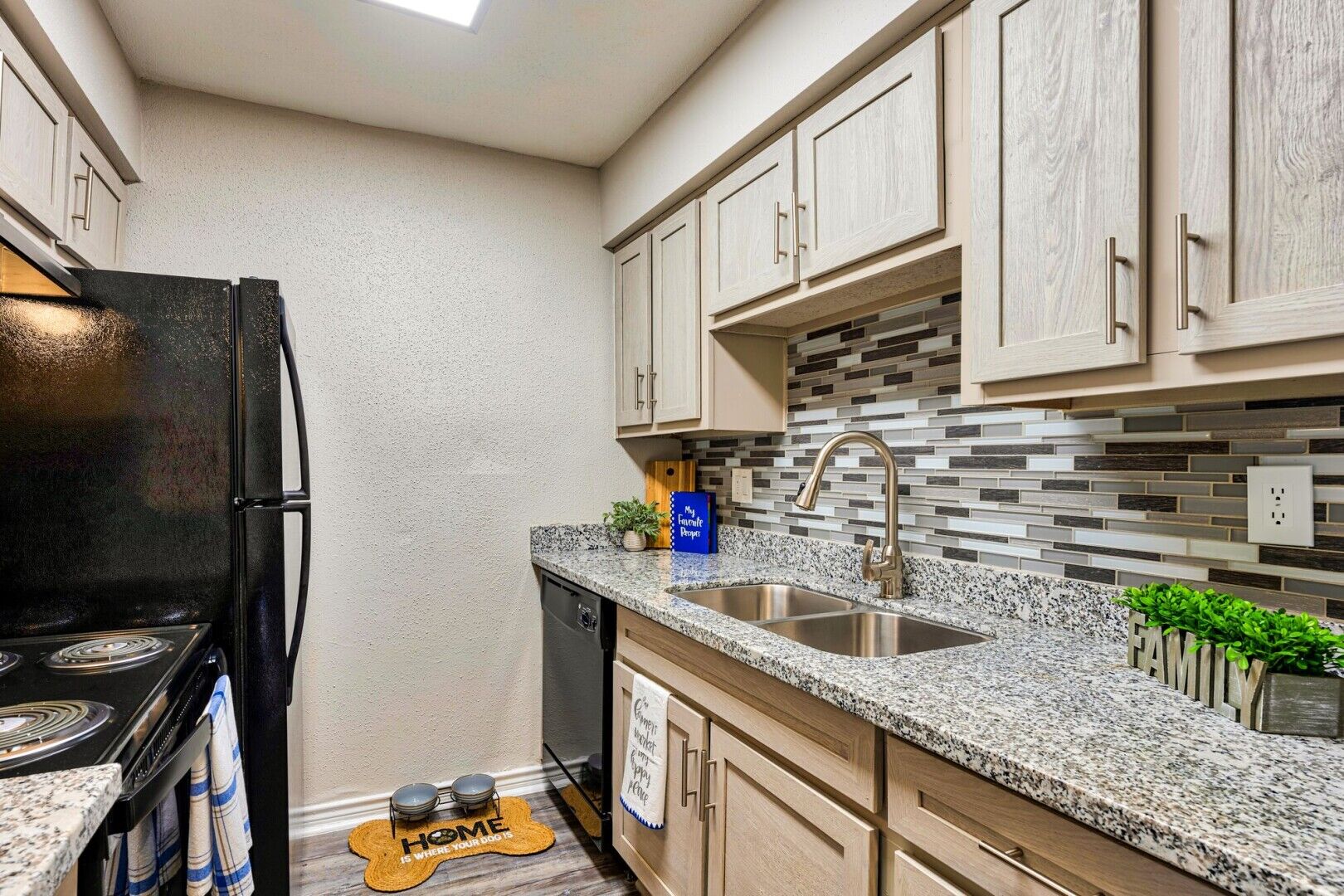 Gateway at Ellington