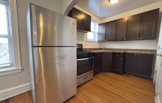 51175 W MONTROSE AVE