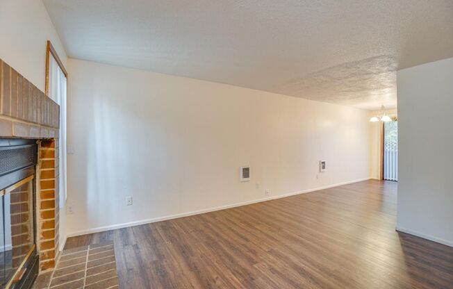 2 beds, 1.5 baths, $1,900, Unit #01