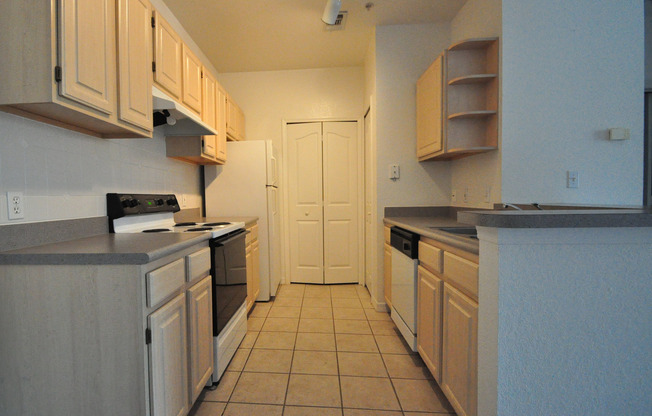 RIVERVIEW: Allegro Palms - 1 bed/1 bath, 3rd Floor AVAILABLE NOVEMBER 16th!