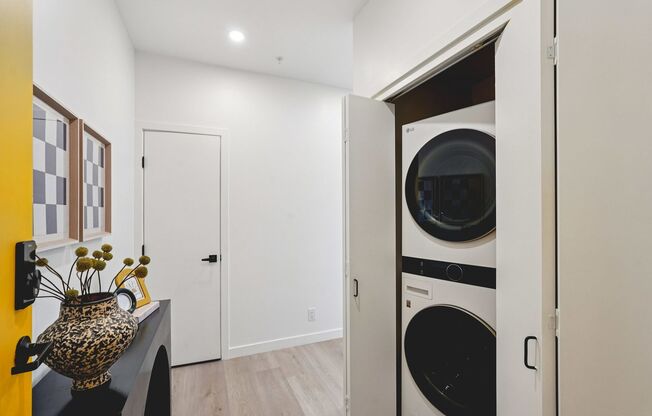 2 beds, 2 baths, 1,014 sqft, $2,518, Unit 306