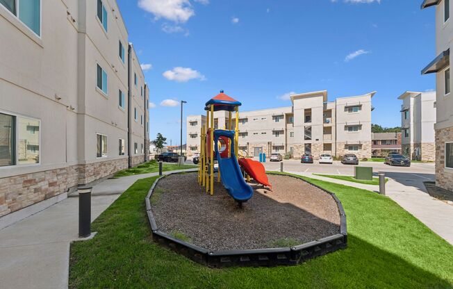 1 bed, 1 bath, 712 sqft, $1,385, Unit 214