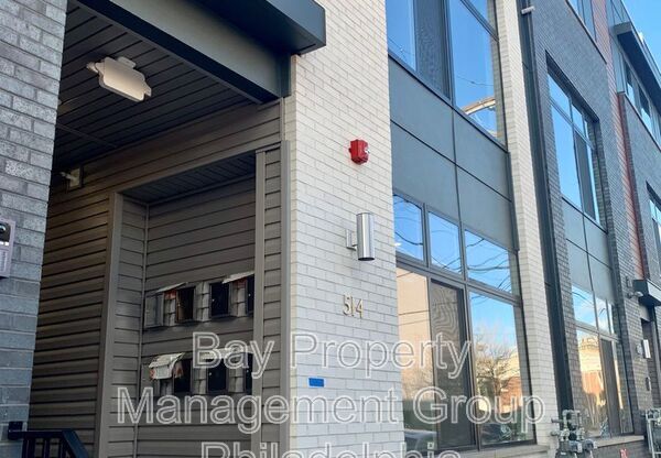 514 W MONTGOMERY AVE