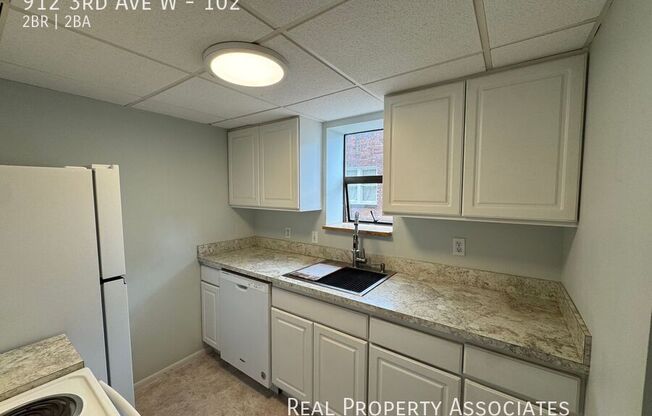 912 3 AVE W