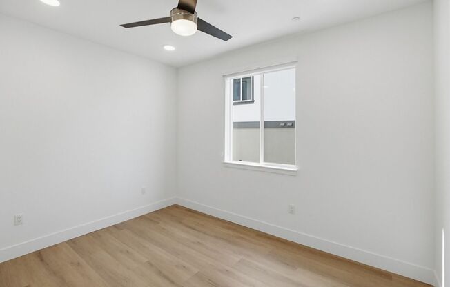 2 beds, 2 baths, 725 sqft, $2,895, Unit 2201