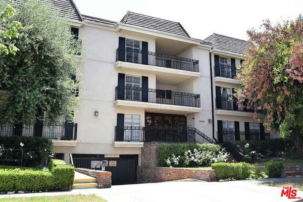 1 bed, 1 bath, 777 sqft, $2,350, Unit 301