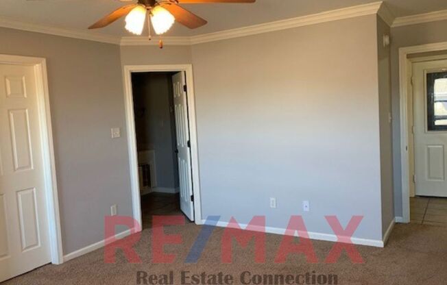 3 beds, 2 baths, $1,500, Unit Quapaw Subdivision