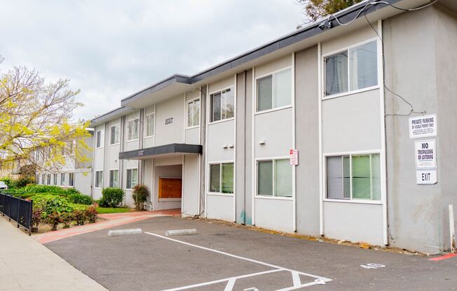 1545/57 Montair Apartments