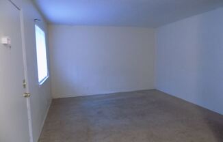 313 Columbia Dr SE