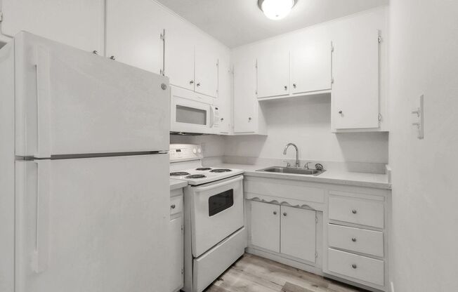 1 bed, 1 bath, 650 sqft, $1,350, Unit 5307-72