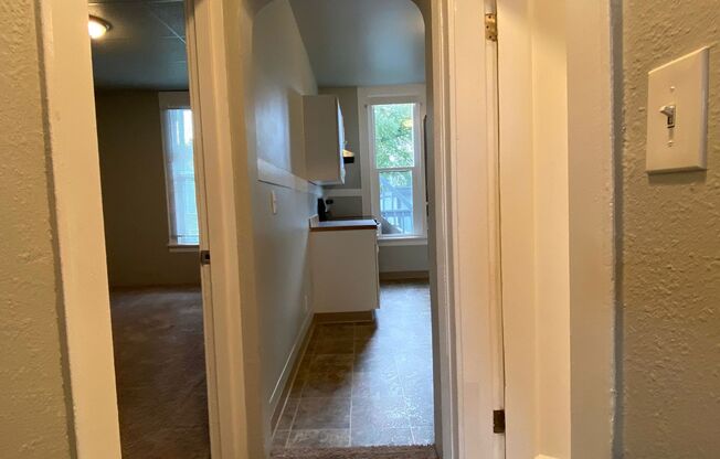 1 bed, 1 bath, 700 sqft, $1,255, Unit Apt I