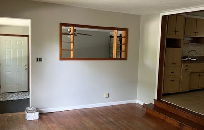 3 bedroom, 1 bath Home: Located in Ellettsville! REDUCED PRICE!