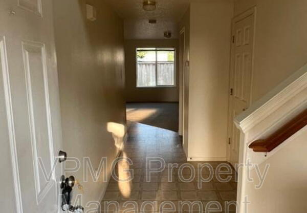 6402 NE 139 CT