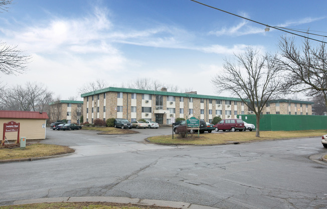 2 beds, 1 bath, 850 sqft, $1,025, Unit H 201