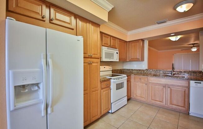 2 beds, 2 baths, $1,795, Unit Unit #205