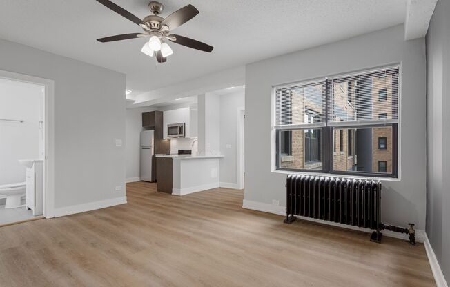 1 bed, 1 bath, 396 sqft, $1,800, Unit 3J