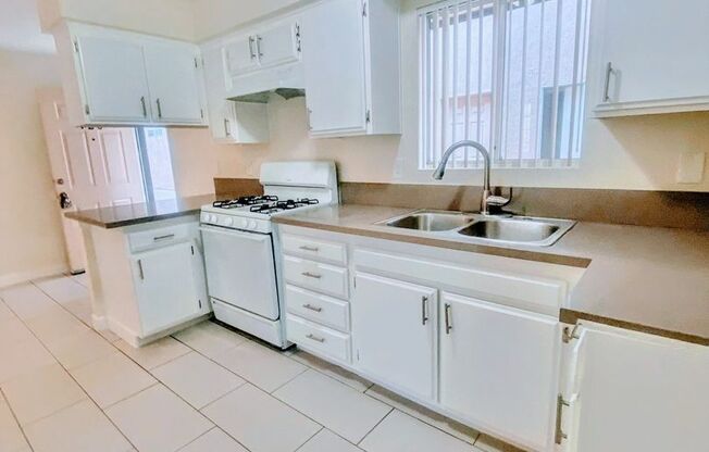 Studio, 1 bath, $1,750, Unit 126