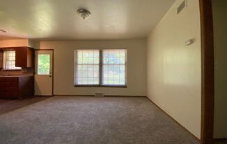 4 beds, 1 bath, $1,295