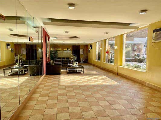 2 beds, 1 bath, 1,000 sqft, $3,000, Unit 5C