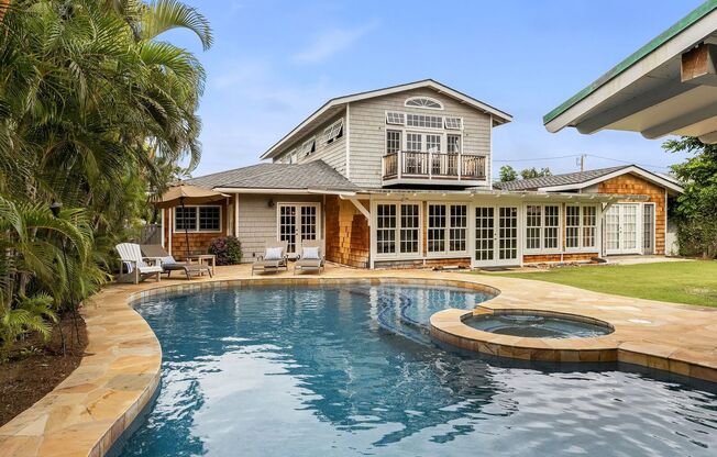 4bd / 3.5ba Charming Nautical Kahala Home with a Pool and A/C.  - Kahala Seaside
