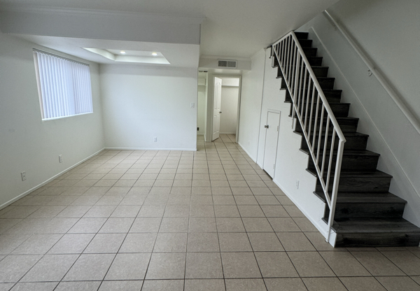 13012 Riverside Dr