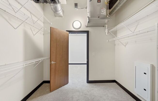 1 bed, 1.5 baths, 1,192 sqft, $1,989, Unit 508