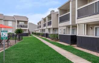 Building area view1 at Royal Wildewood Manor Apartments, Texas