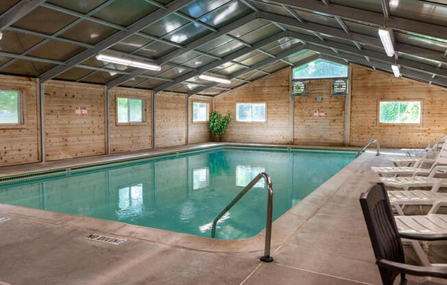 indoor swimming pool 