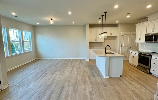 Beautiful, New Construction, 3BR/2.5BA Townhouse in Harrisburg