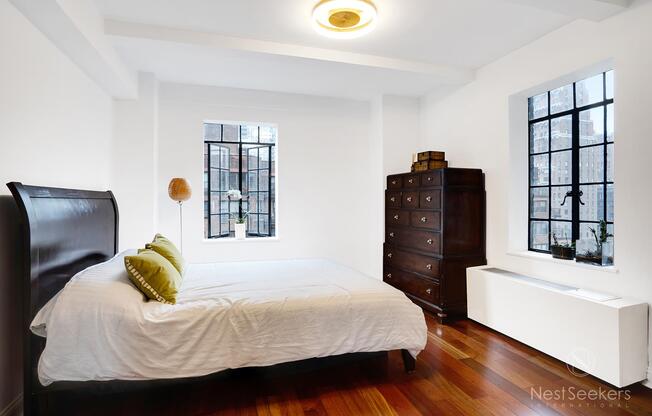 1 bed, 1 bath, $3,950, Unit 1319