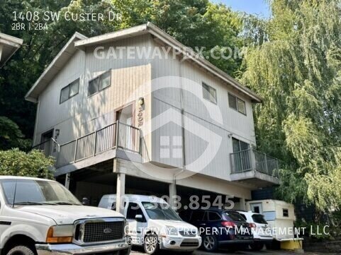 1408 SW Custer Dr