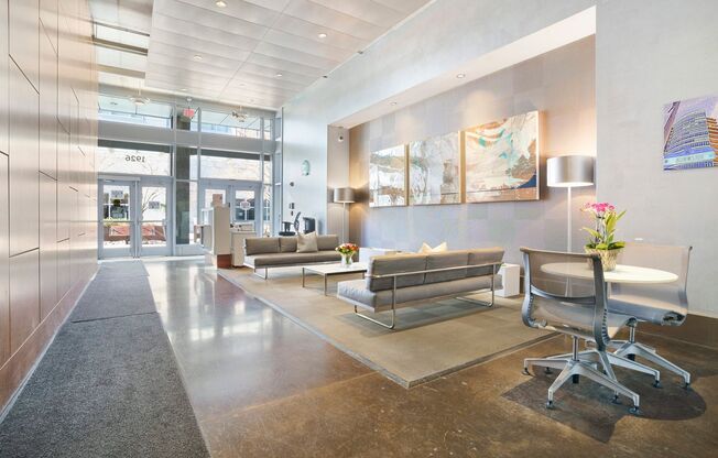 Studio, 1 bath, 700 sqft, $1,600, Unit CIV903